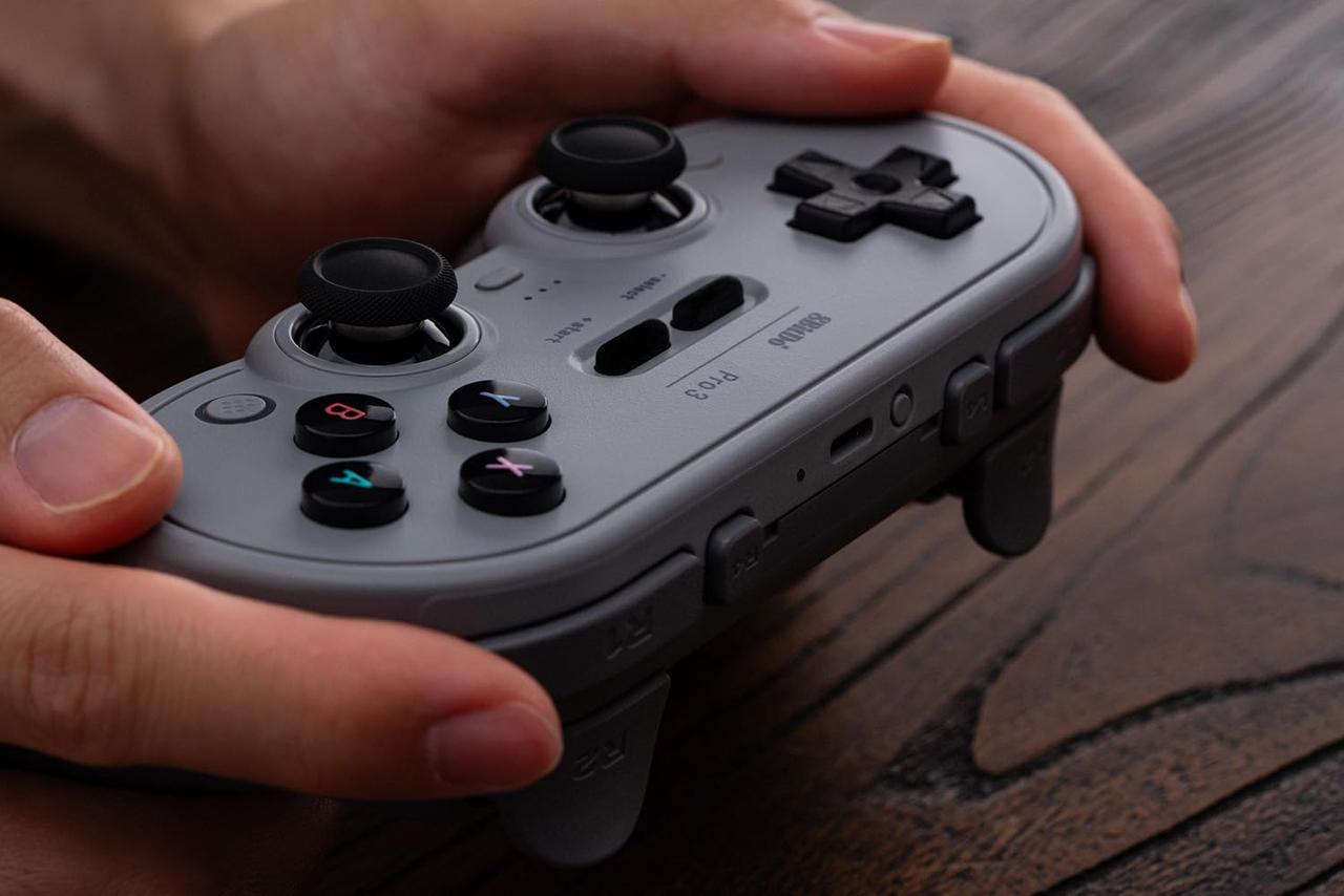 6878089270_gejmpad-8bitdo-pro